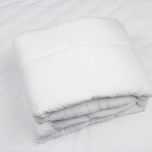 White Medium Weight Hypoallergenic Twin Down Alternative Comforter Duvet insert