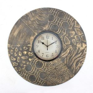 1.75 X 20.5 X 20.5 Vintage Round Metal Wall Clock