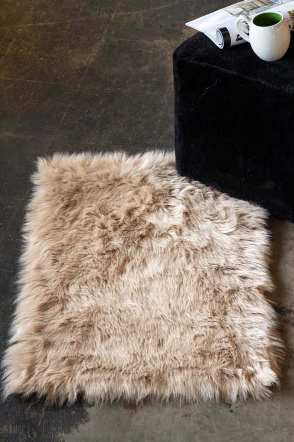 2' x 3' Tan Faux Fur Rectangular Area Rug - Image 4