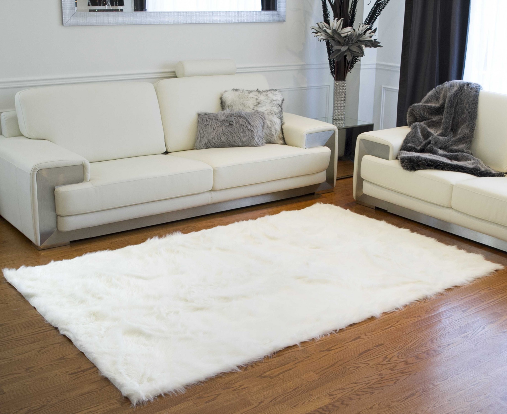 5' x 8' Off White Faux Fur Rectangular Area Rug - Image 3