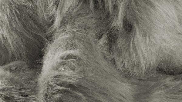 5' x 8' Gray Faux Sheepskin Area Rug - Image 2