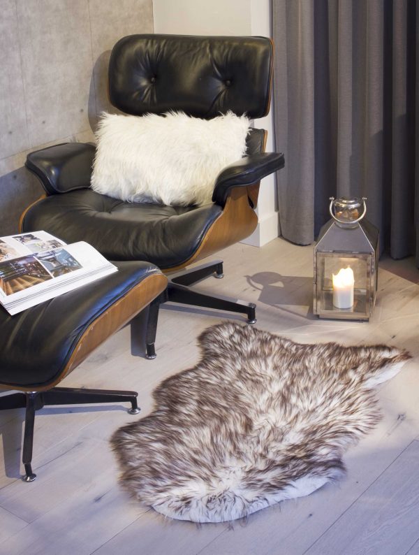 24" x 36" x 1.5" Gradient Chocolate Faux Sheepskin - Area Rug - Image 3