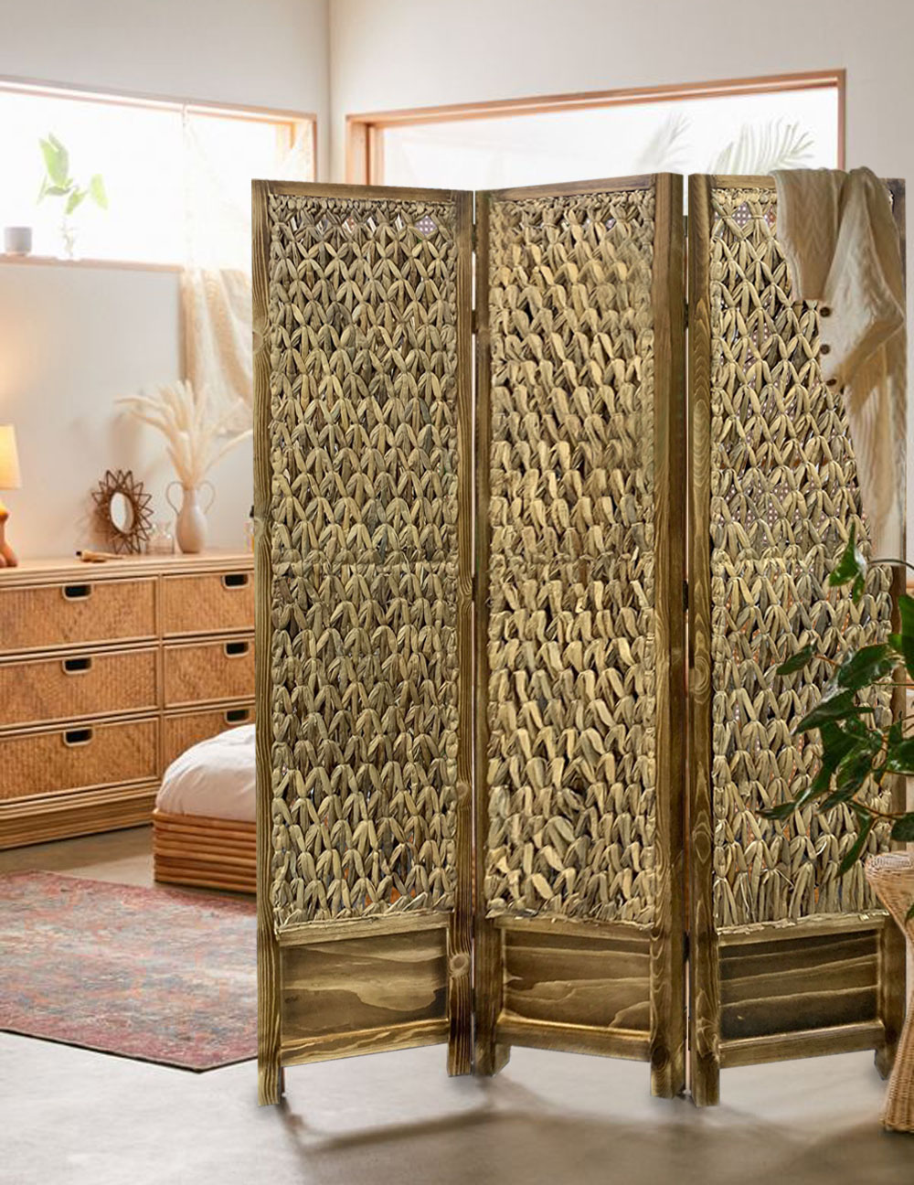 Casual Wood and Seagrass Three Panel Room Divider Screen - Image 2