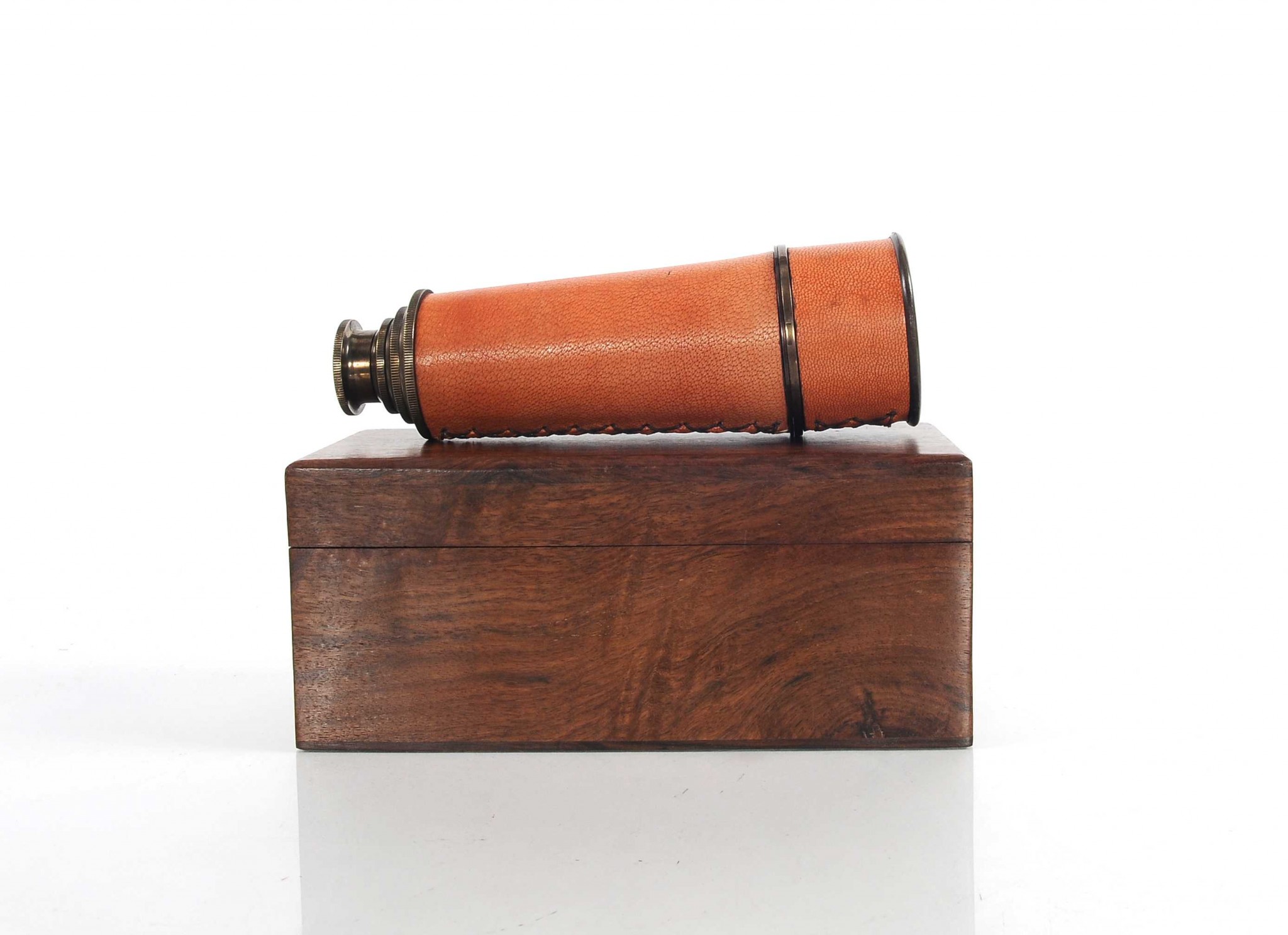 2.25" x 16" x 2.25" Handheld Telescope in Wood Box - Image 4