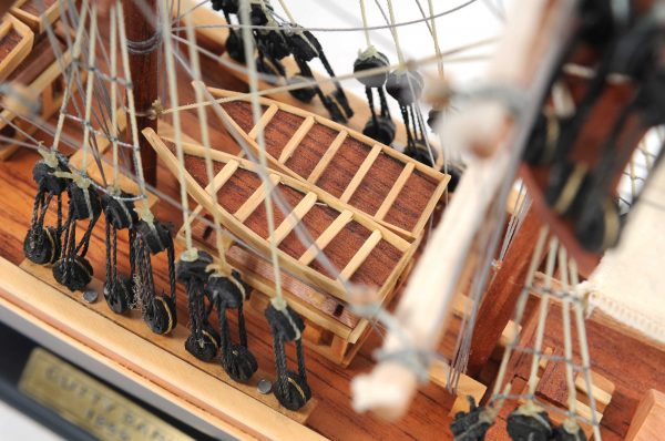 5.5" x 22" x 17" SmallCutty Sark - Image 5
