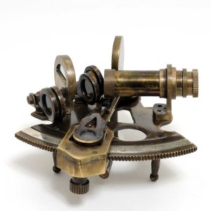 4" x 4" x 2.5" Nautical Sextant in Leather Case Small