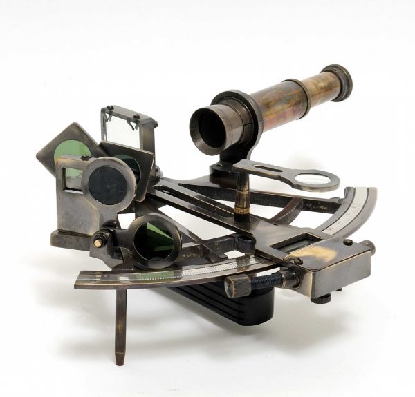 4" x 4" x 2.5" Nautical Sextant in Leather Case Small - Image 3