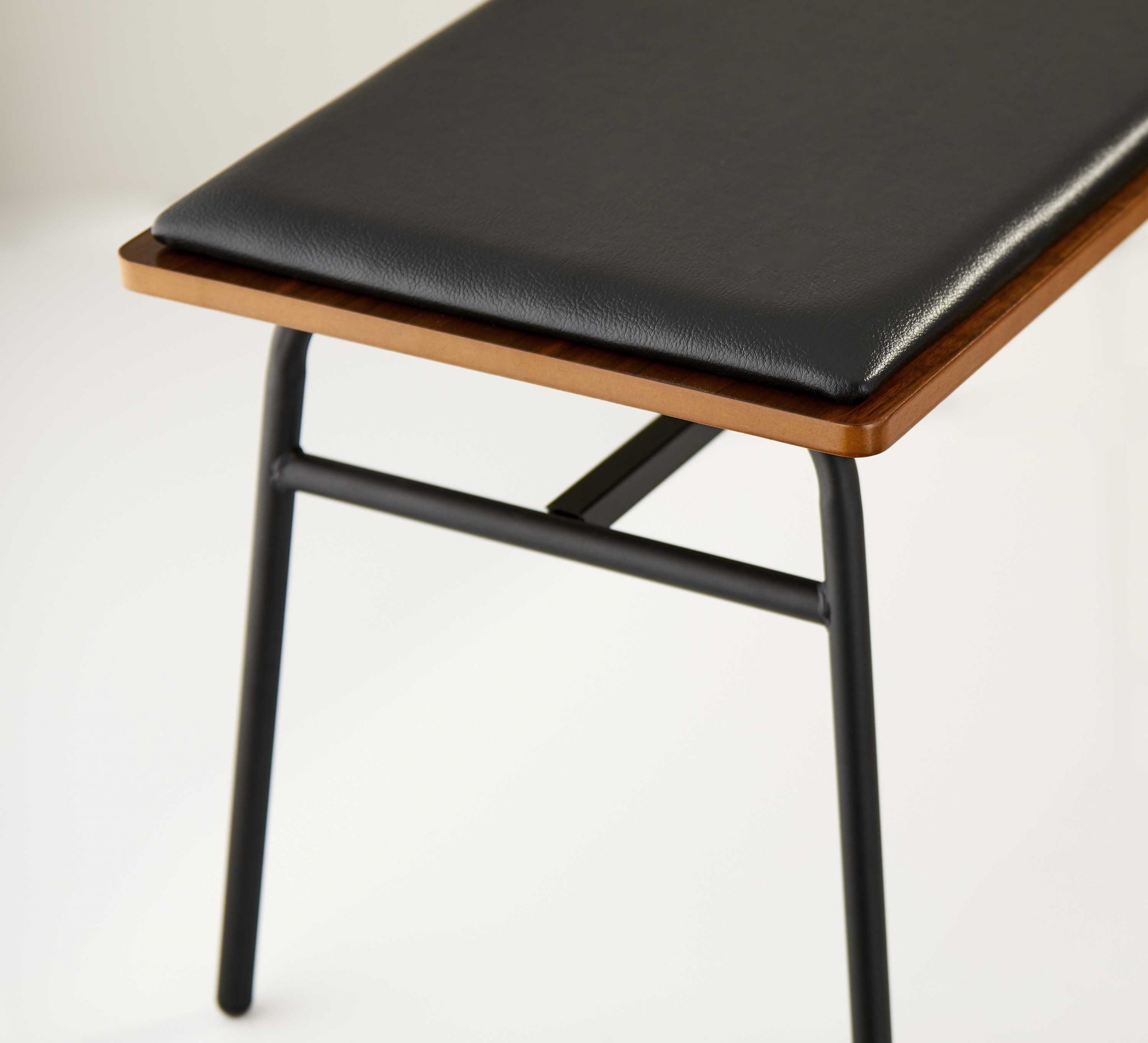 39" X 15.75" X 16.5" Walnut Bench - Image 3