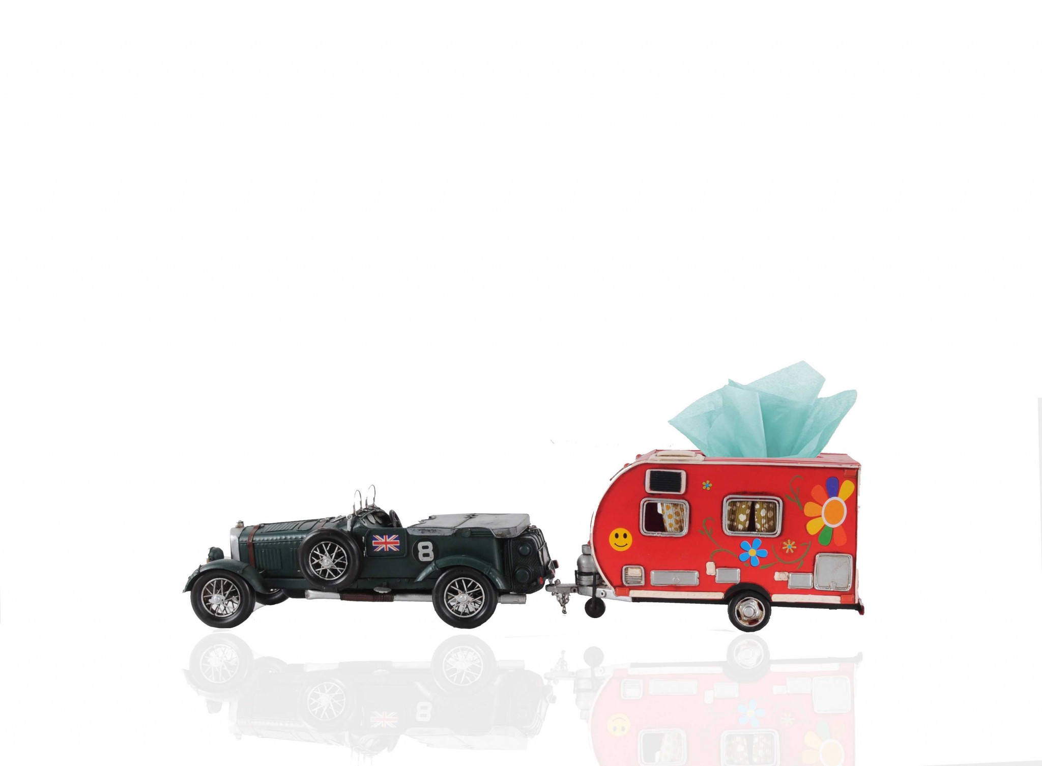 Red Camper Trailer Model Tissue Holder - Image 2