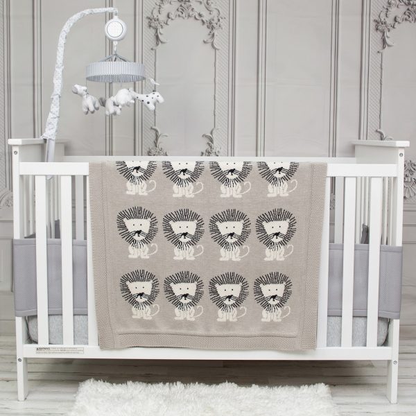 Grey Lots of Lions Woven Knitted Baby Blanket - Image 2