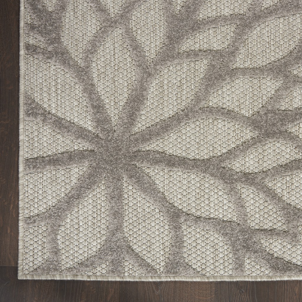 5?x 8?Silver and Gray Indoor Outdoor Area Rug - Image 2