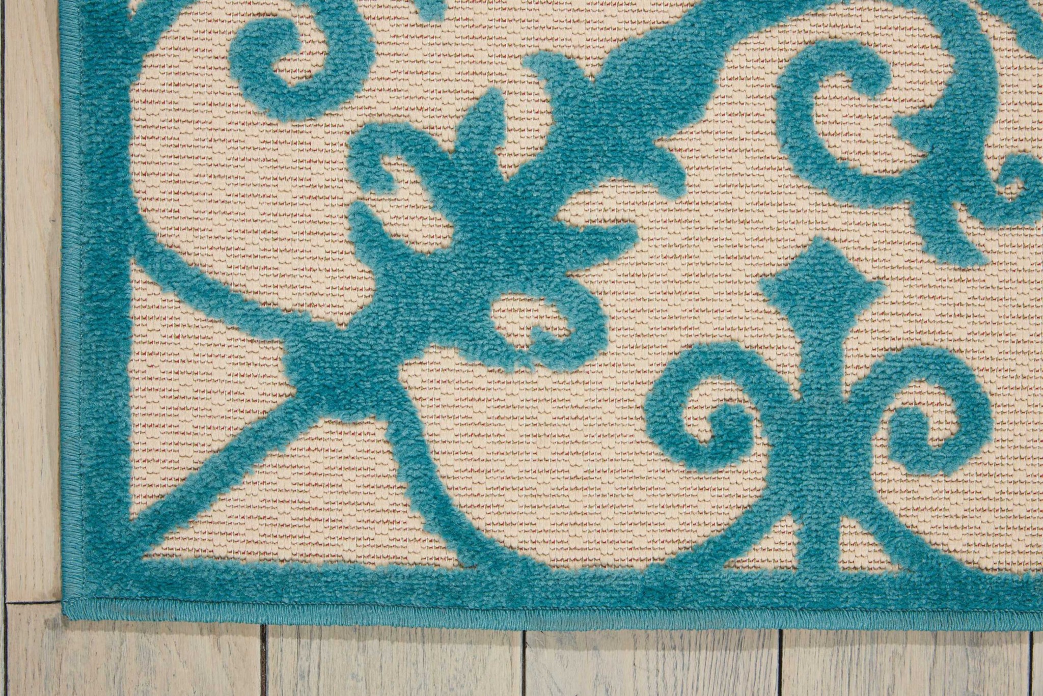 4?x 6?Aqua Medallion Indoor Outdoor Area Rug - Image 2