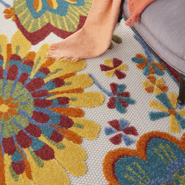 5?x 8' Yellow and Ivory Indoor Outdoor Area Rug - Image 5