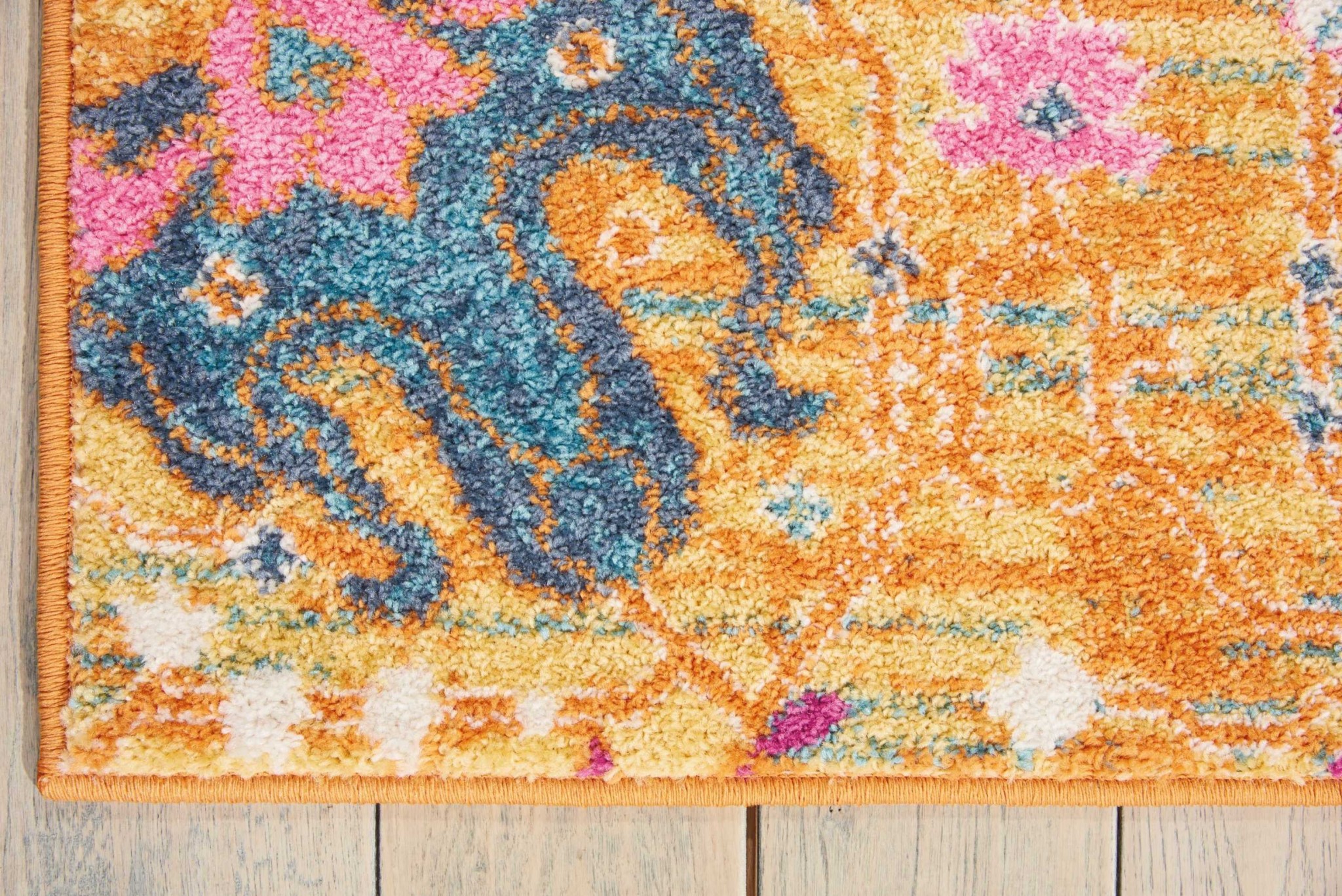 4?x 6?Sun Gold and Navy Distressed Area Rug - Image 2