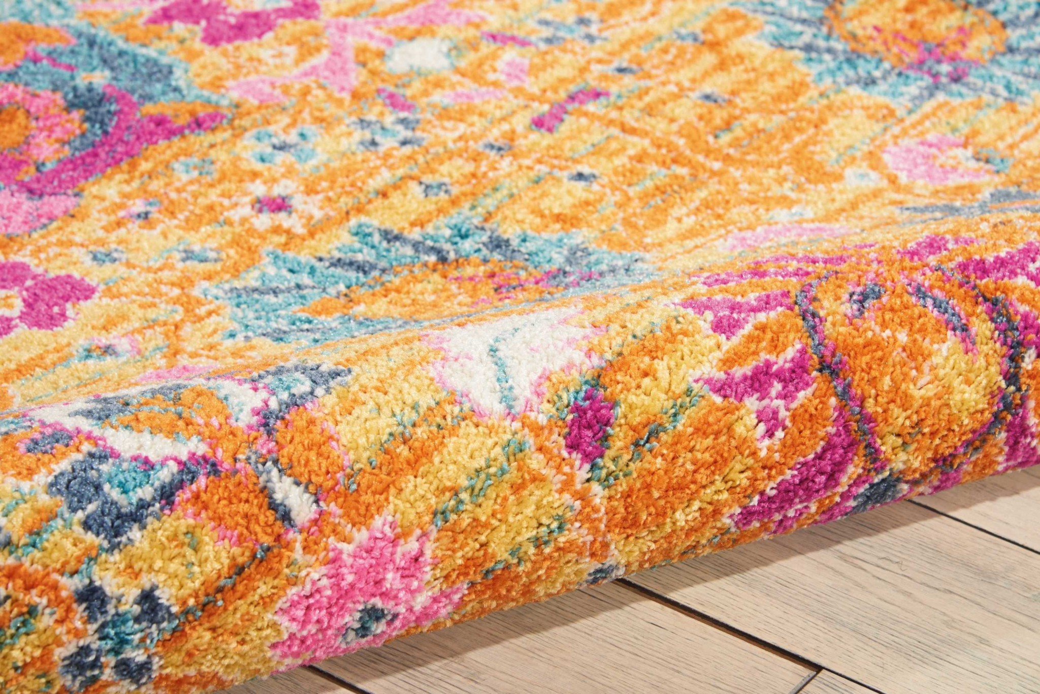 4?x 6?Sun Gold and Navy Distressed Area Rug - Image 3