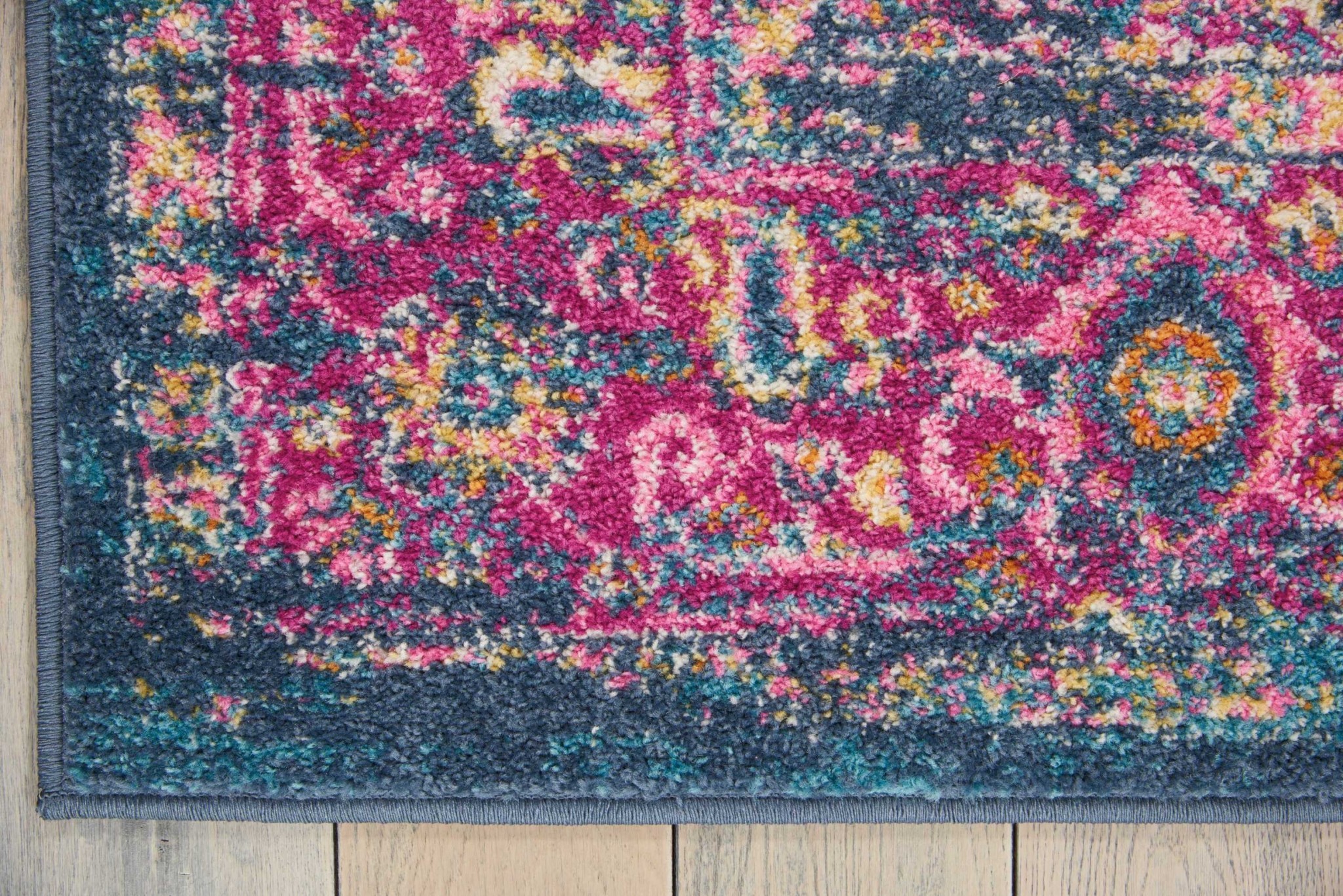 5?x 7?Blue and Pink Medallion Area Rug - Image 2