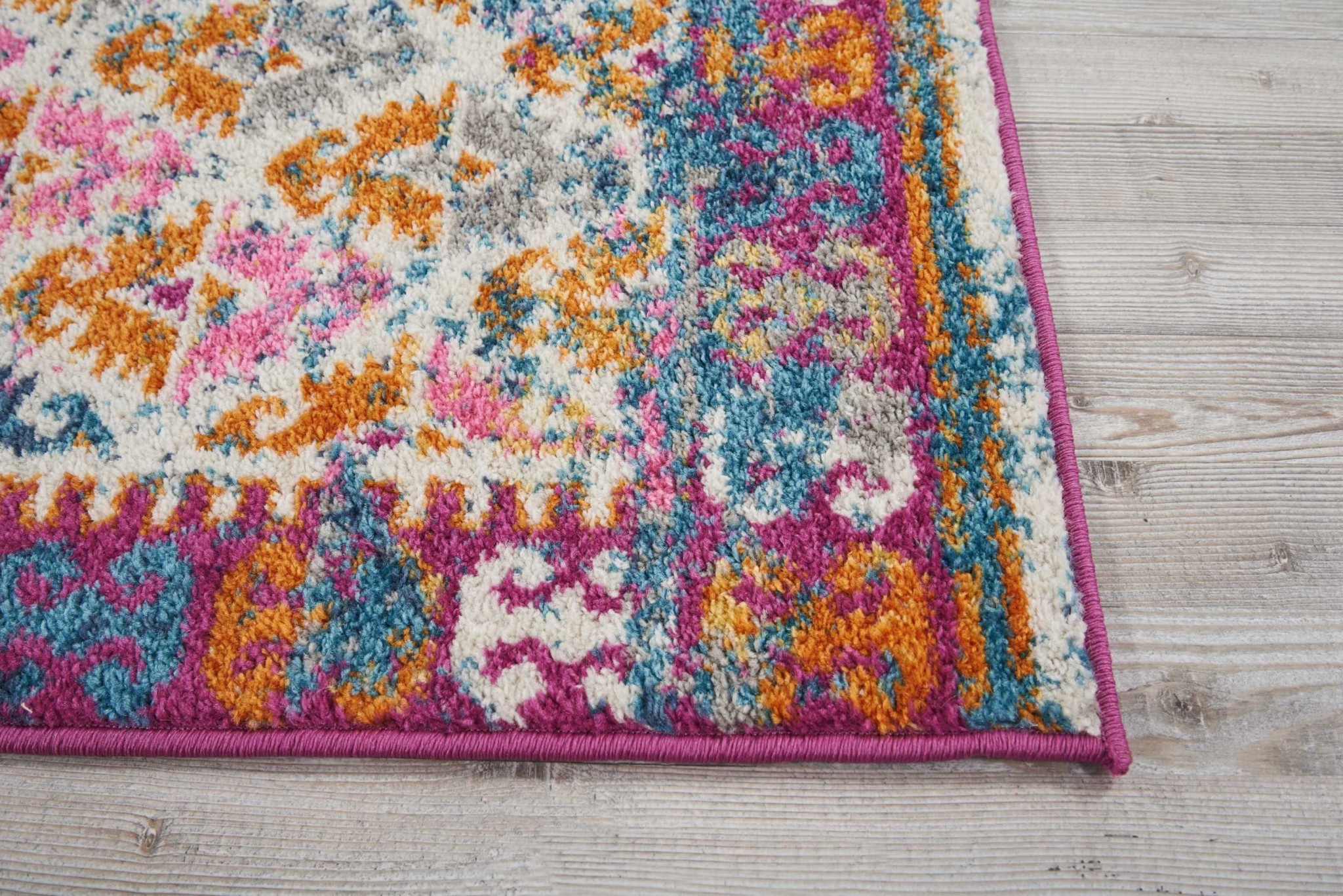 2?x 6?Ivory and Magenta Tribal Pattern Runner Rug - Image 4