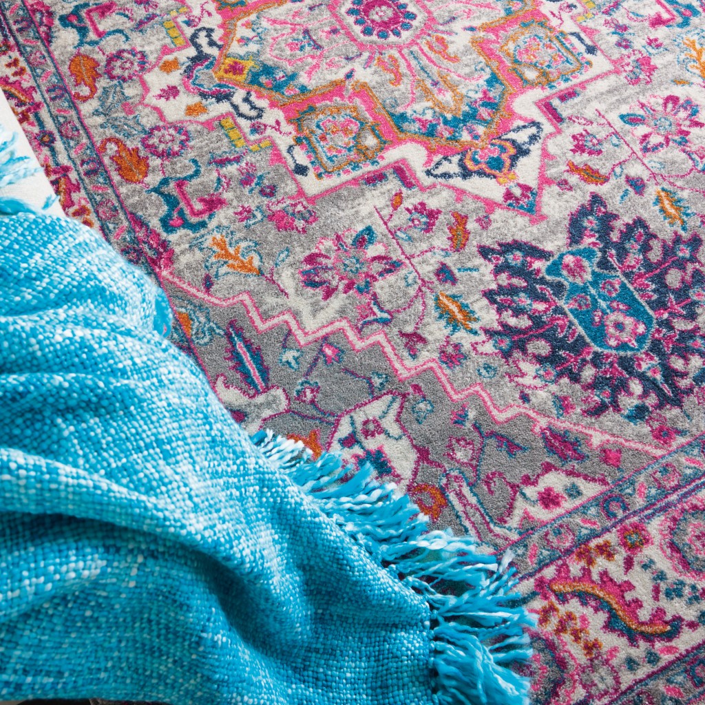 4?x 6?Light Gray and Pink Medallion Area Rug - Image 5