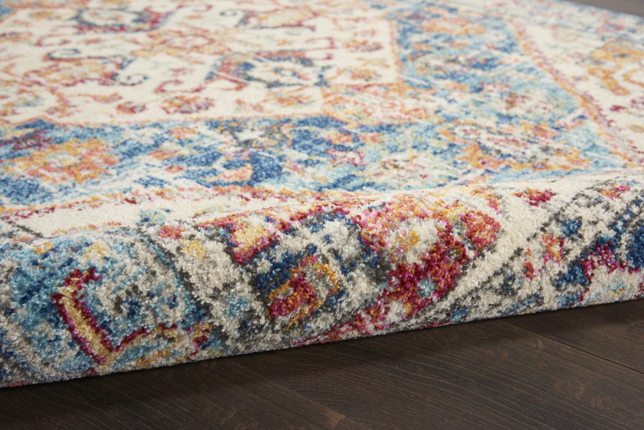 5?x 7?Ivory and Light Blue Distressed Area Rug - Image 3