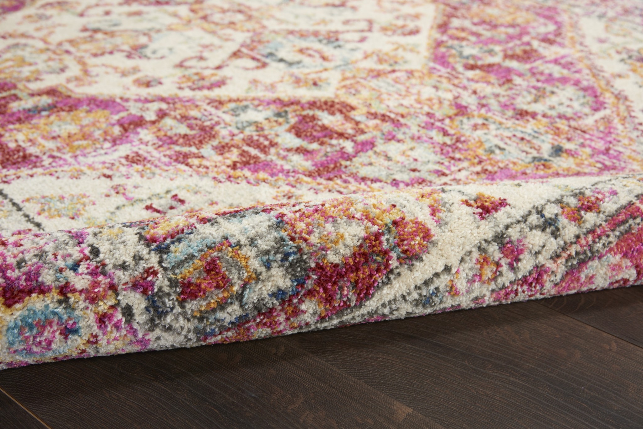 4?x 6?Ivory and Pink Oriental Area Rug - Image 3