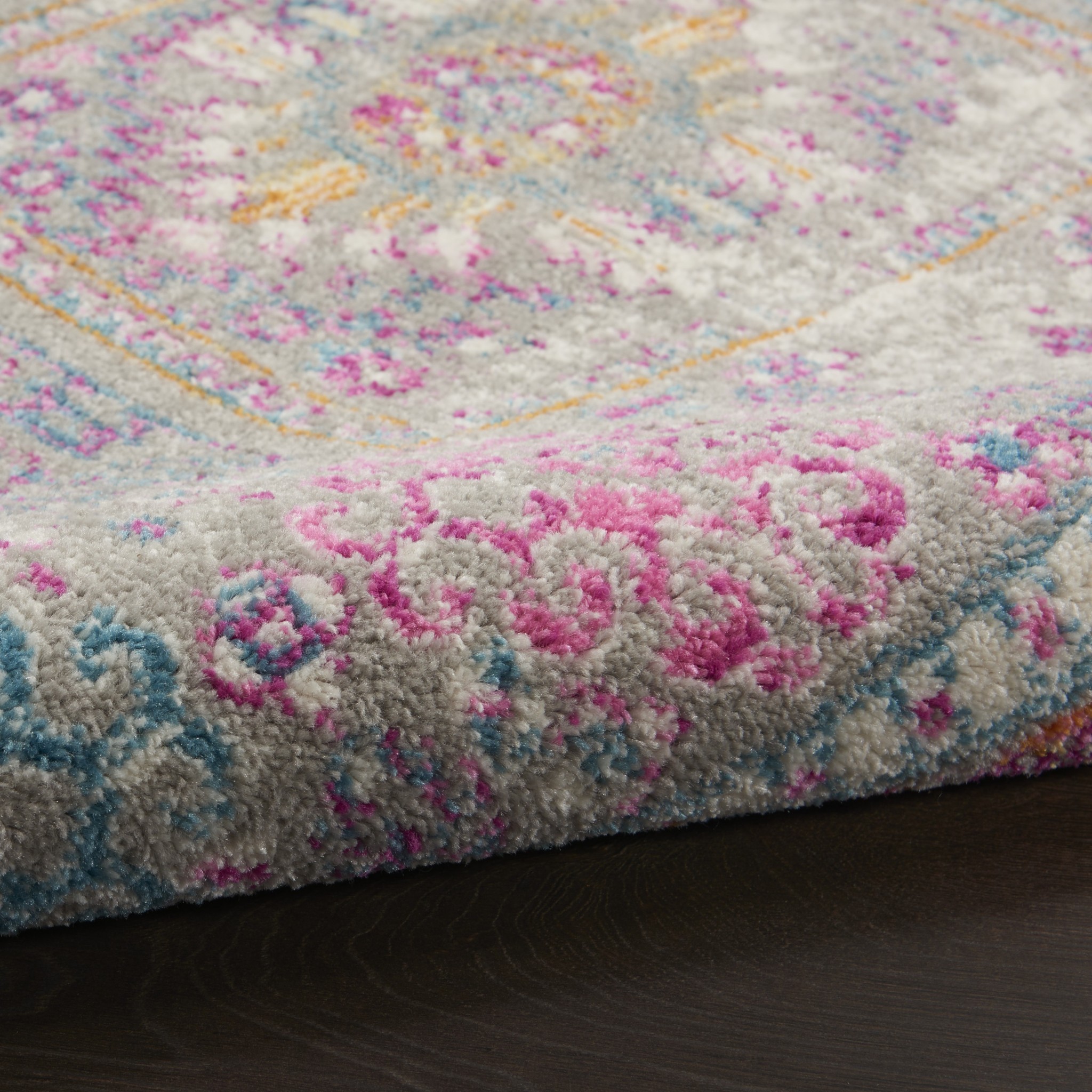 2?x 6?Gray Distressed Ornamental Runner Rug - Image 3