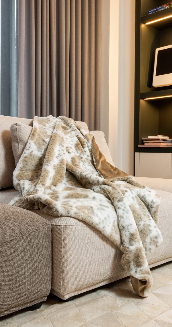 Premier Luxury Spotted White and Brown Faux Fur Throw Blanket - Image 2