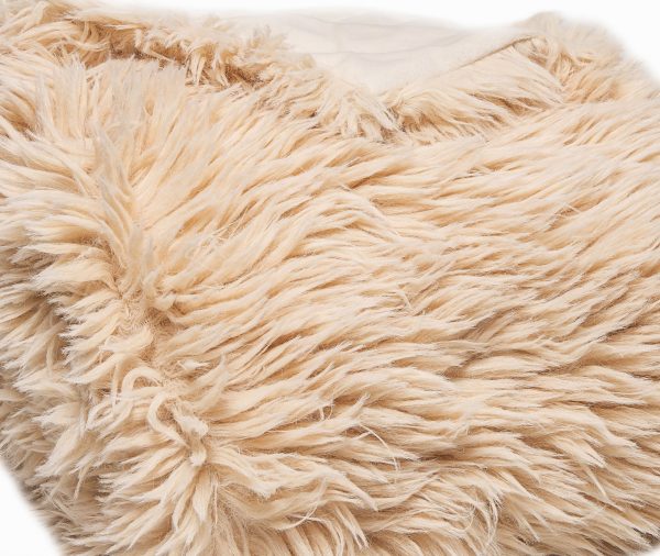 Chunky Flokati Faux Wool Off White Throw Blanket - Image 2