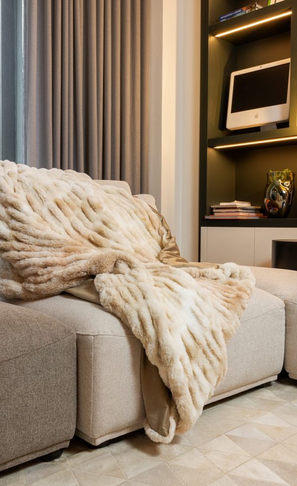 Chunky Sectioned Shades of Beige Faux Fur Throw Blanket - Image 4