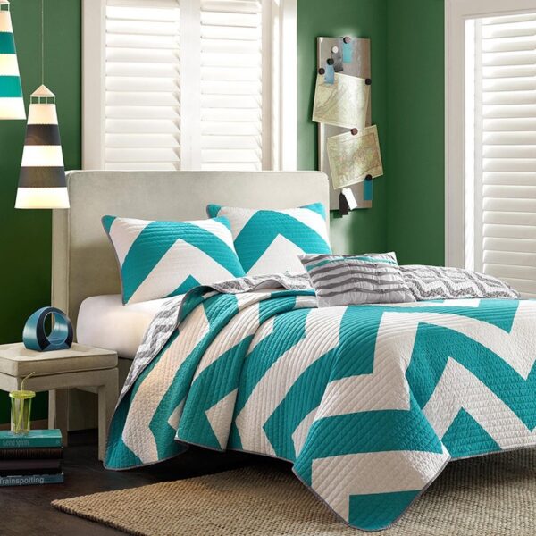 Full Queen size 3-Piece Quilt Set Reversible Chevron Stripe Gray White Teal - Image 2