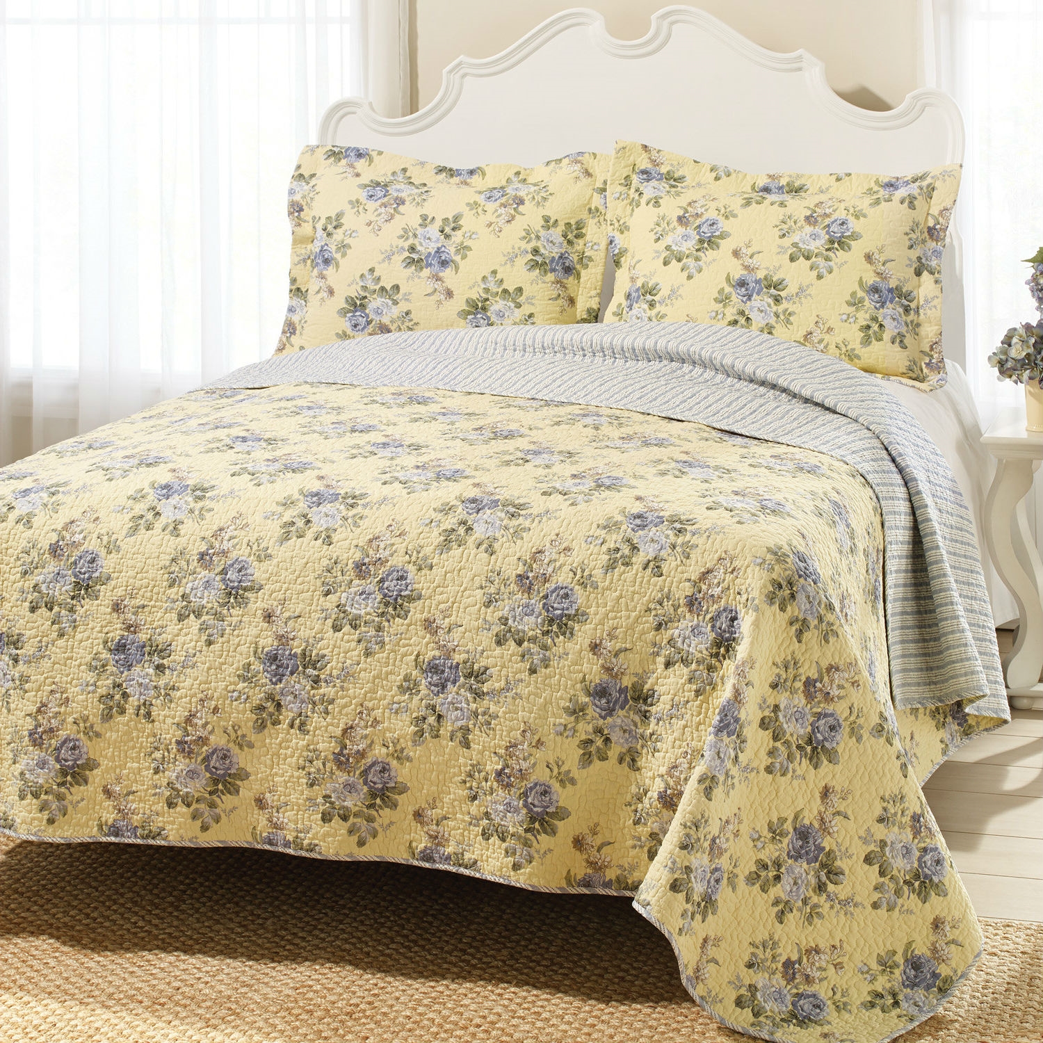 Full / Queen Yellow Blue Floral Lightweight Coverlet Set - Image 2
