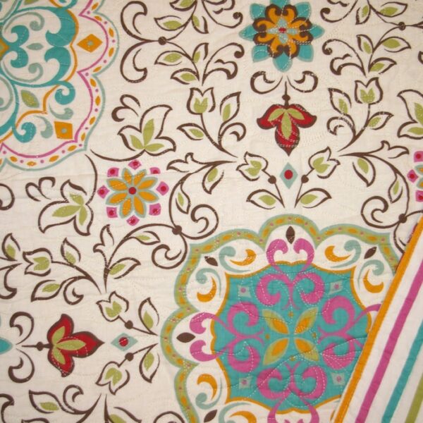 100% Cotton Throw Quilt Blanket with Bohemian Style Floral Pattern - Image 3