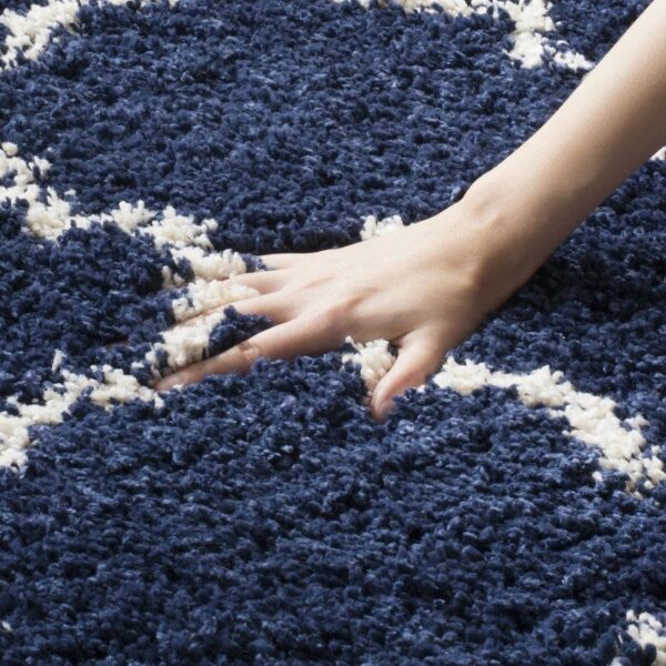 5'1" x 7'6" Shag Extra Plush Geometric Indoor Blue/Beige Area Rug - Image 3