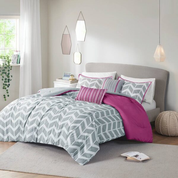 Twin Reversible Comforter Set with Grey White Purple Pink Chevron Pattern - Image 2