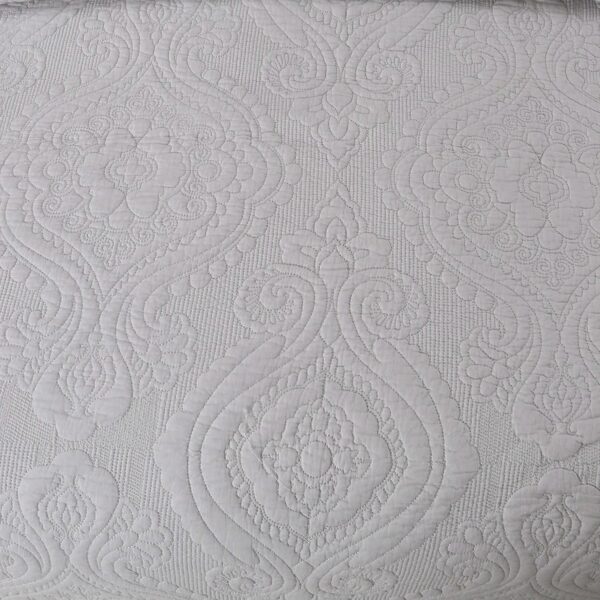 Queen 3-Piece Cotton Bedspread Set with 2 Shams in Grey Quilted Damask Pattern - Image 4