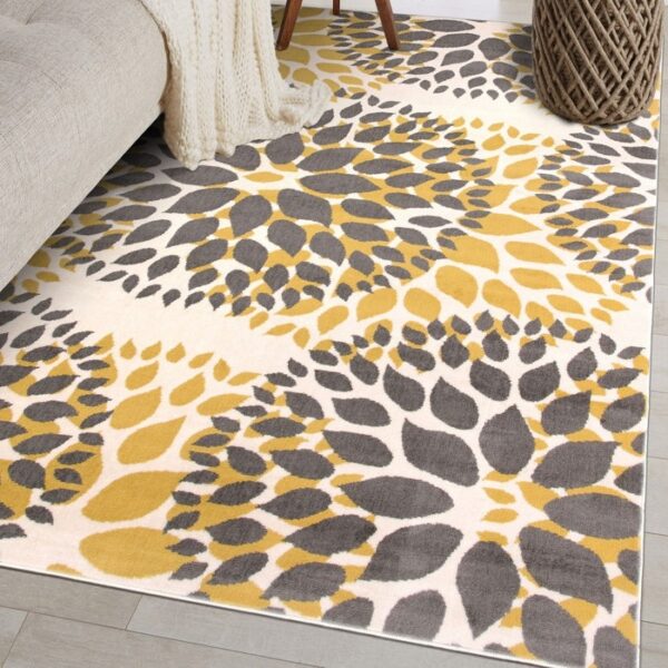5' x 7' Grey Yellow Floral Woven Stain Resistant Polypropylene Area Rug - Image 3