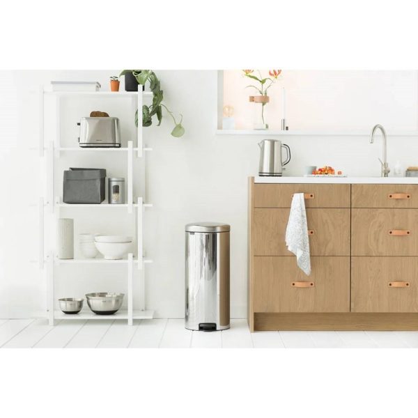 Stainless Steel 8-Gallon Kitchen Trash Can with Easy Step On Lid - Image 2