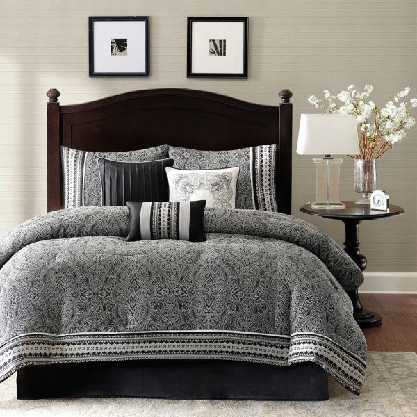 Queen size 7-Piece Comforter Set in Black White Grey Damask Pattern - Image 3