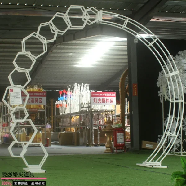 GIGA New wedding ceremony iron arch outdoor wedding decoration pergola European geometric flower door special-shaped truss door - Image 2