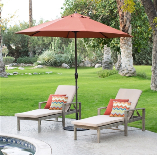 9-Ft Patio Umbrella in Terracotta with Metal Pole and Tilt Mechanism
